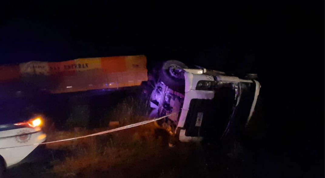 Terrible Choque Entre Un Cami N Y Un Auto En La Ruta Tres Muertos