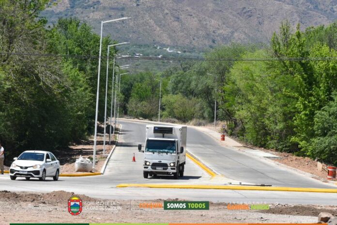 El Intendente Musso Recorri Las Obras Del Nudo Vial Norte De Cosqu N