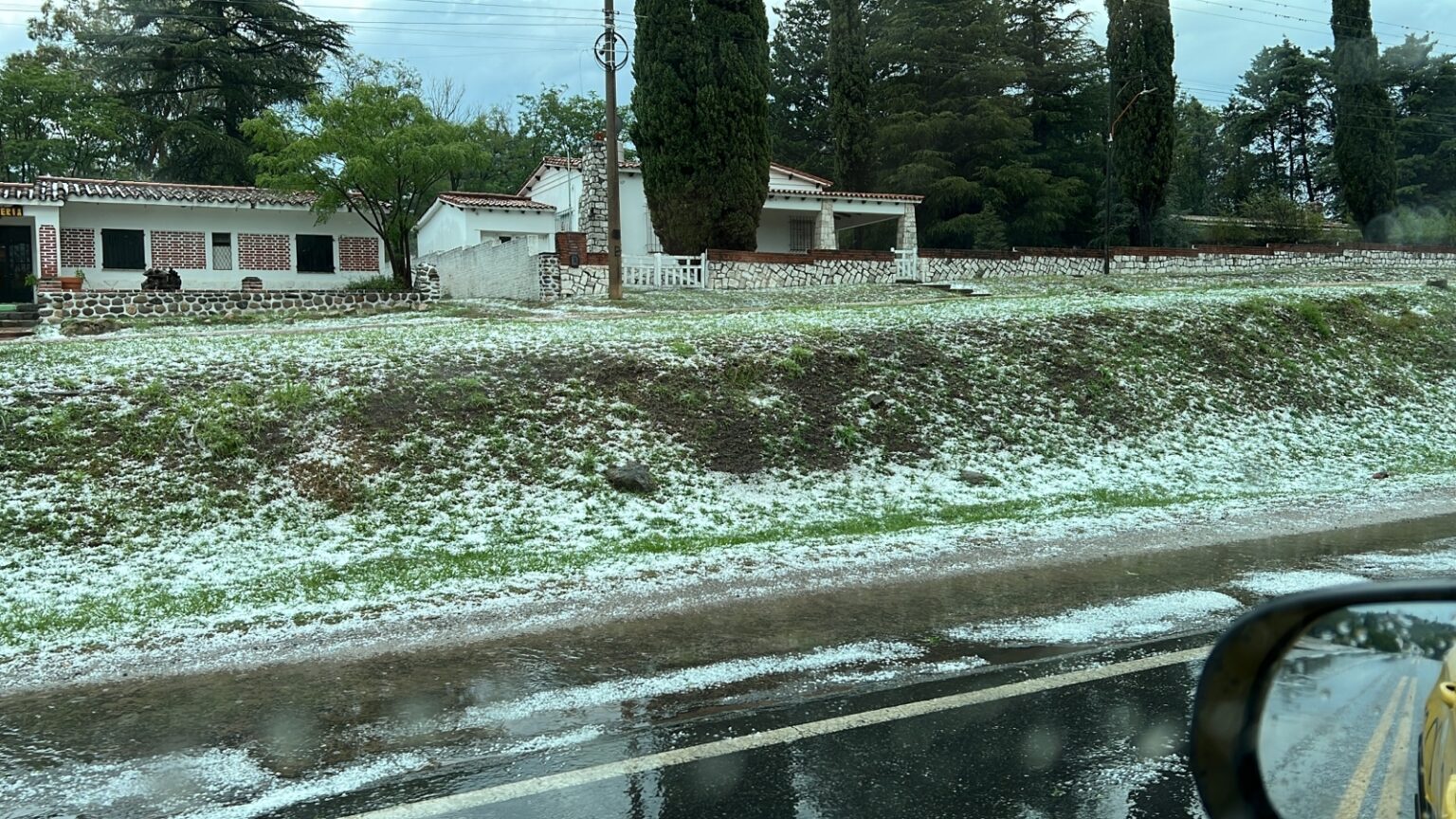 VIDEO Fuerte tormenta con granizo en Parque Siquiman y Bialet Massé