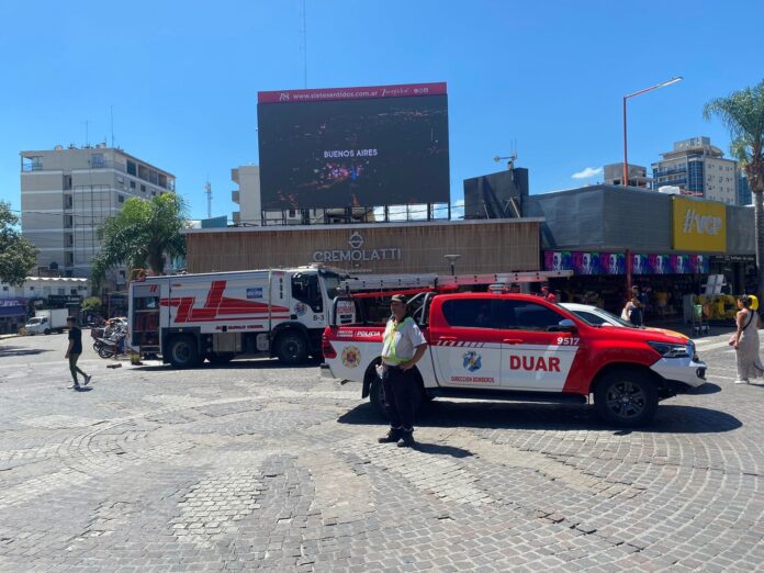 Principio De Incendio En Pleno Centro De Carlos Paz