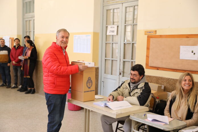 Paso El Precandidato Juan Schiaretti Emiti Su Voto Esta Ma Ana