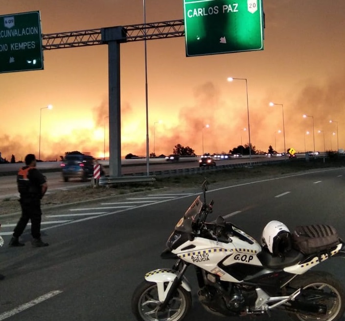 Habilitaron el tránsito tras el Incendio en autopista Córdoba Carlos Paz