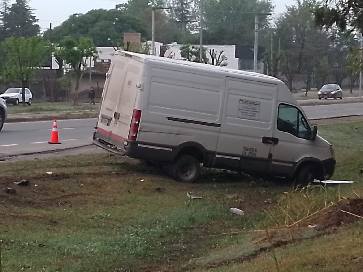 Tragedia en Alta Gracia: Un adolescente murió atropellado por un utilitario en Villa Parque Santa Ana