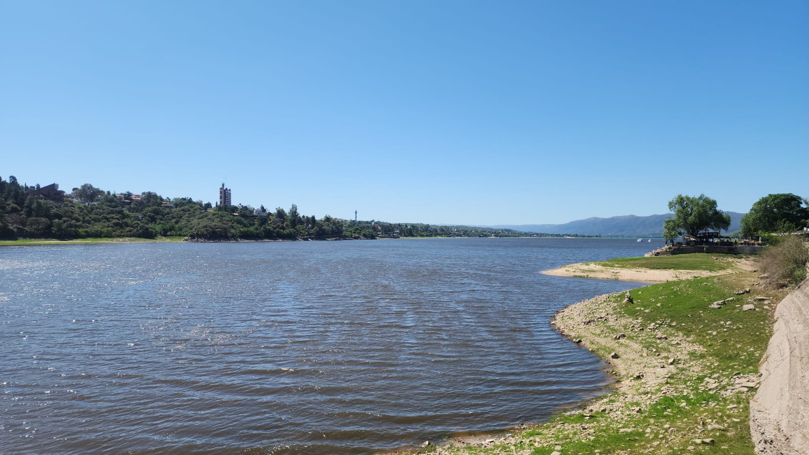 Tras las lluvias, bajó a Naranja el nivel de alerta por el consumo de agua en Carlos Paz