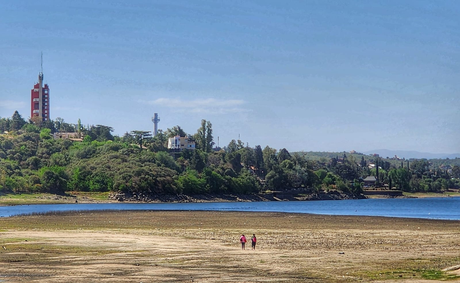 Sequía en Córdoba: El lago San Roque registra uno de sus niveles más bajos en 14 años