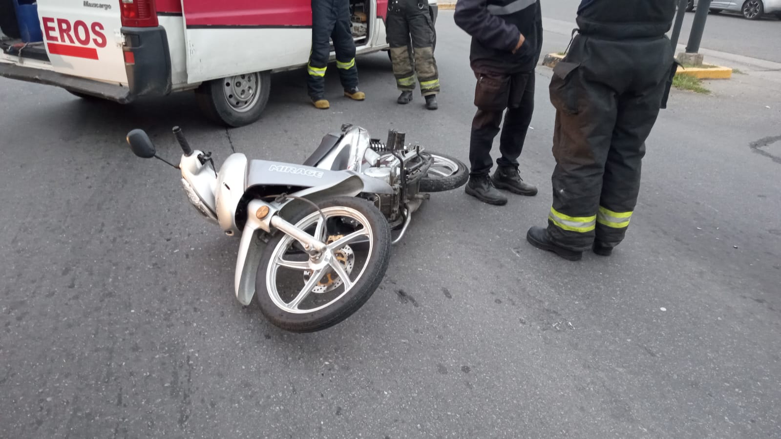 Otro Choque Entre Una Moto Y Un Auto En Carlos Paz Una Joven Herida